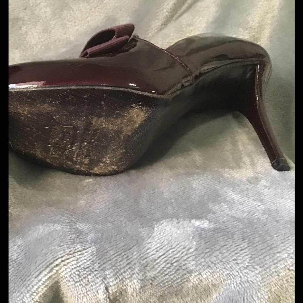 Designer Shoe - Picture 2 of 5